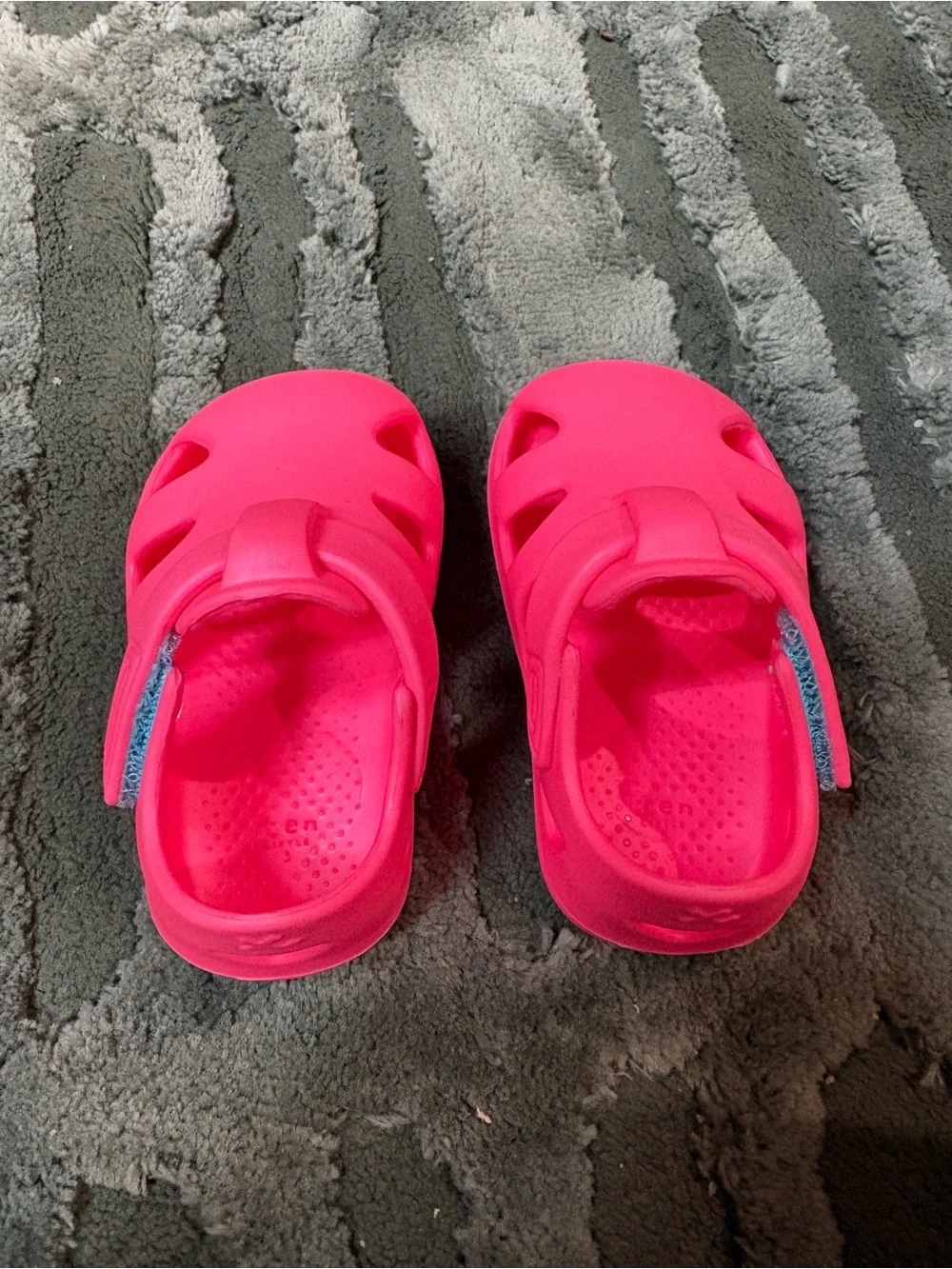 Ten Little size 3 sandal water shoes